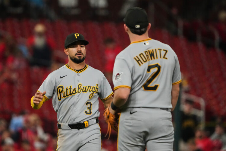 Horwitz homers, Griffin has four hits to help Pirates blank Cardinals